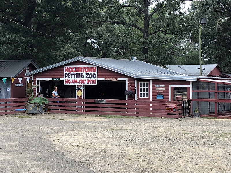 Hochatown Rescue Center & Petting Zoo