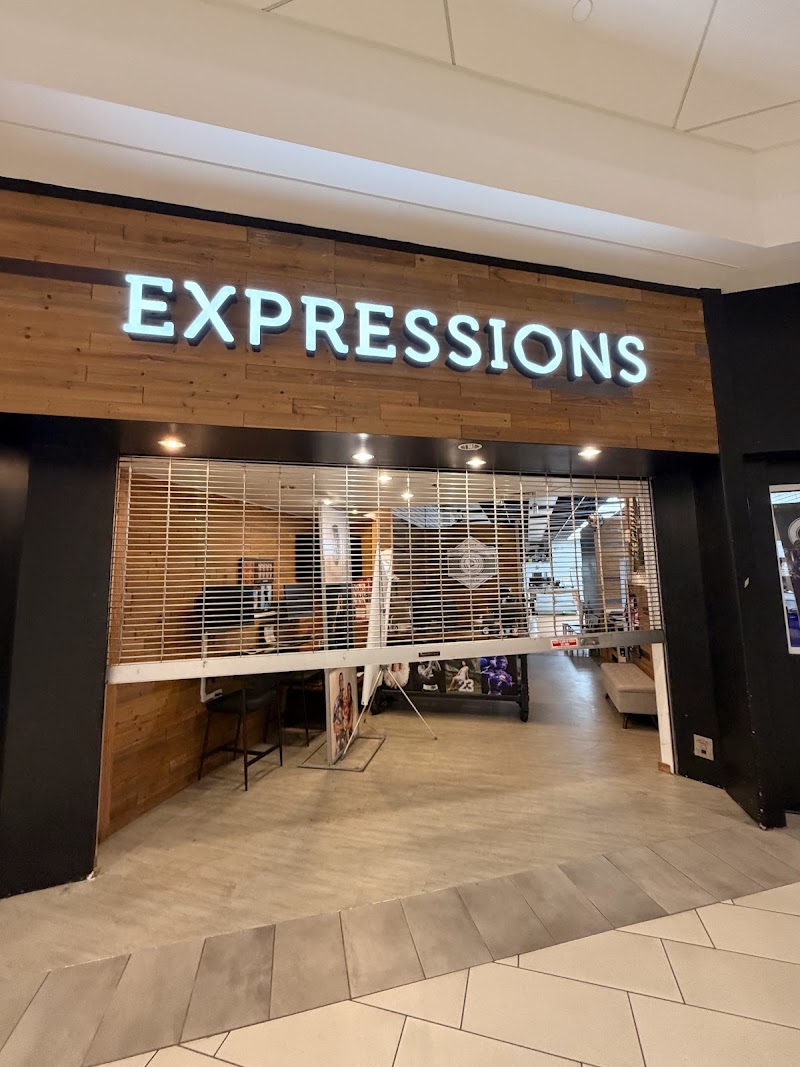 Expressions - Photography studio in Aiea