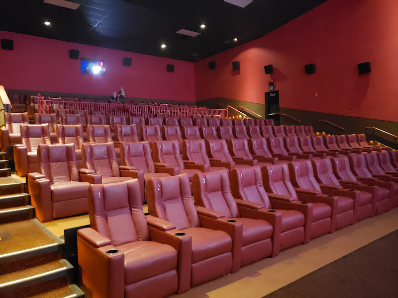 EPIC Theatres at Lee Vista