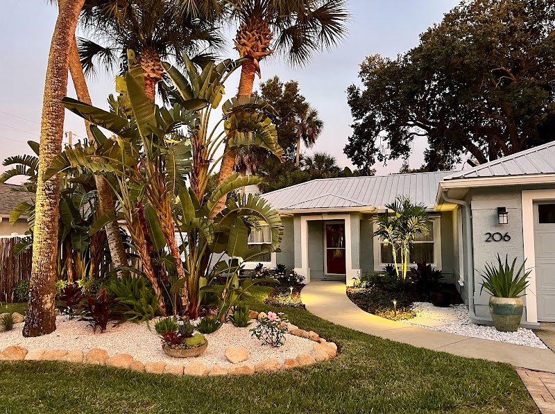 Beachside Gardens LLC - Landscape designer in New Smyrna Beach