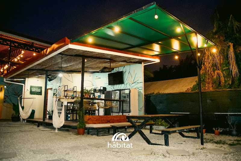 Habitat surf glamp - Hotel in Puntarenas Province