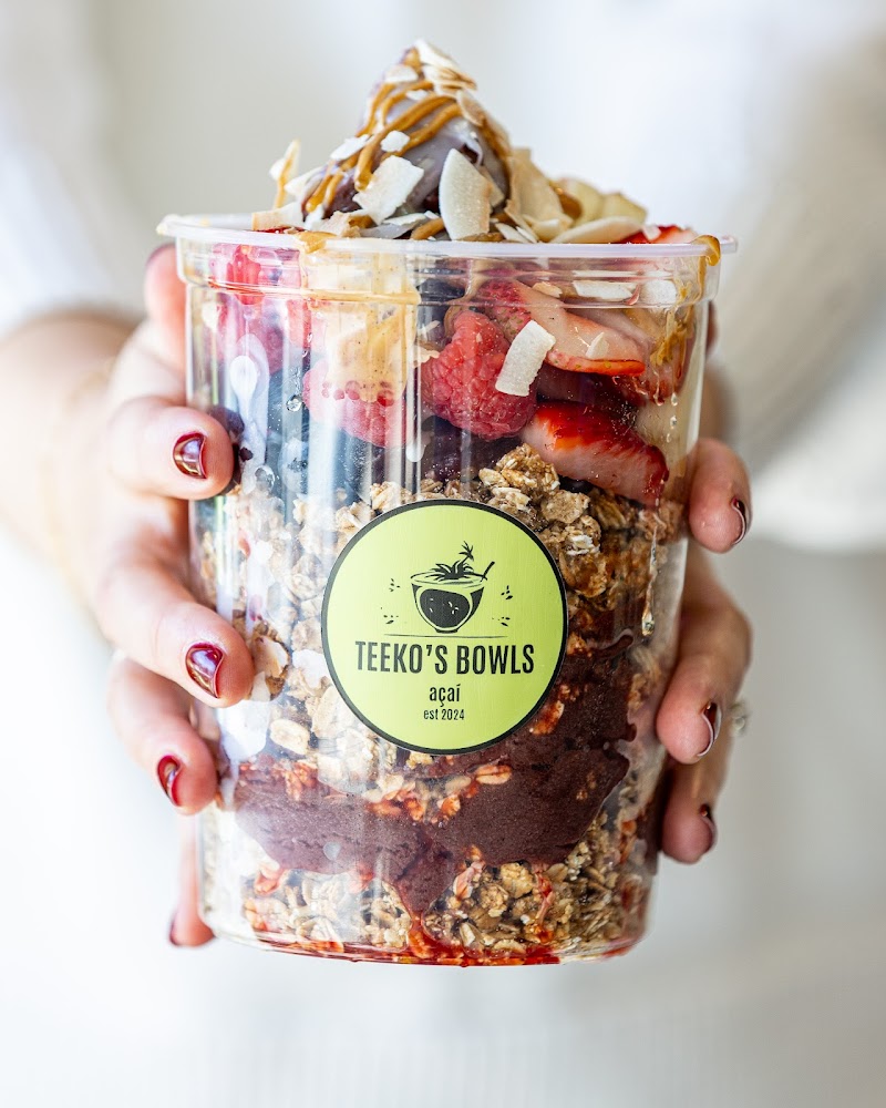 Teeko's Acai Bowls - Lake Geneva - Ice cream shop in Lake Geneva