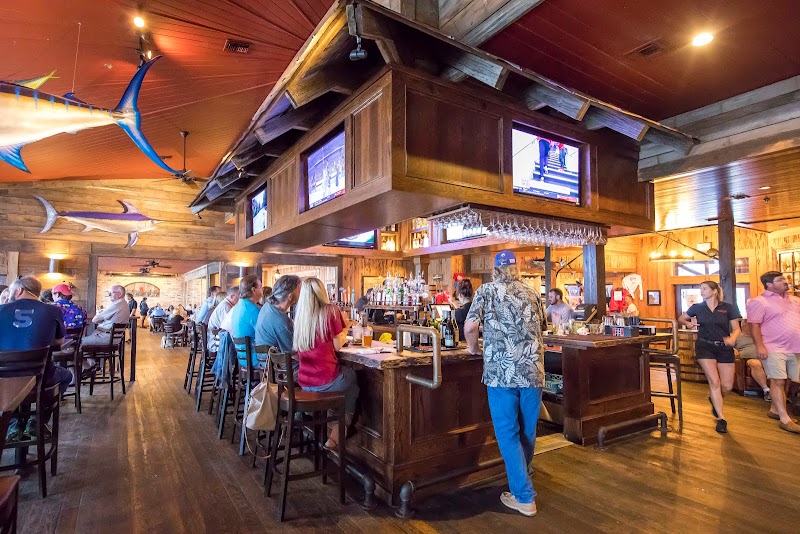 Boshamps Seafood and Oyster House - Seafood restaurant in Destin