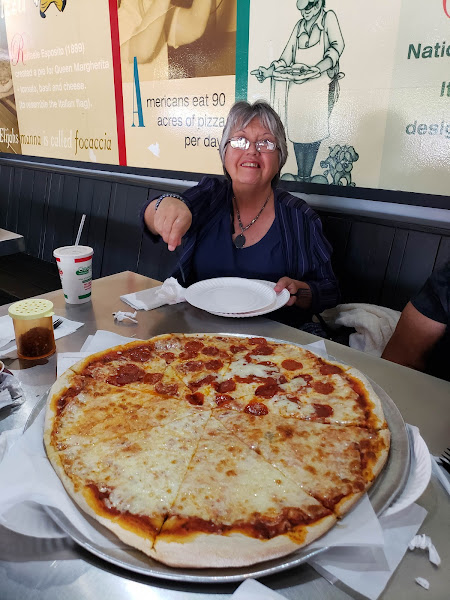 Casola's - Pizza restaurant in Miami