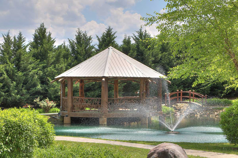 The Dell Motorcoach Resort