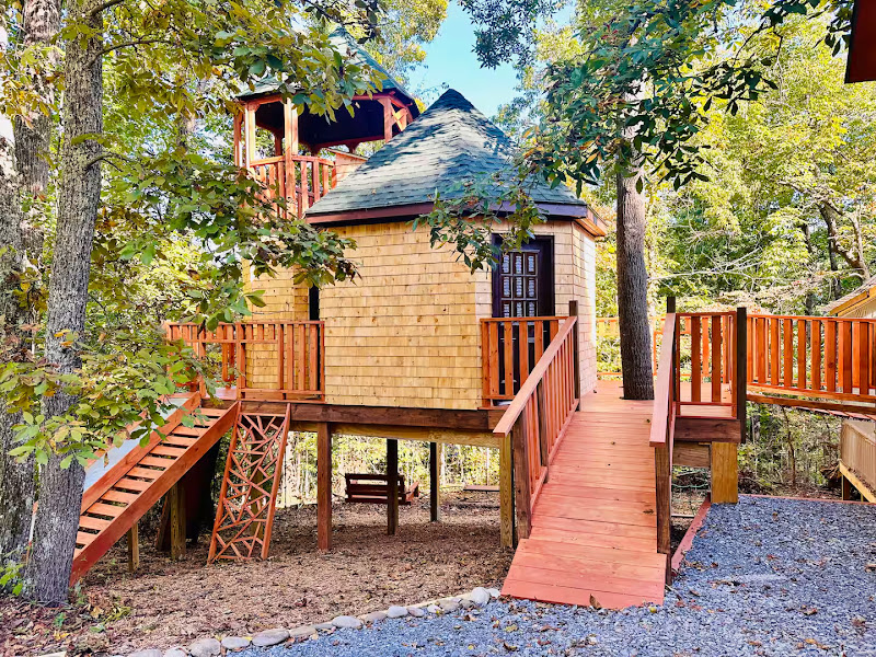 Smoky Gateway Vacation Rental Property Management - Property management company in Sevierville