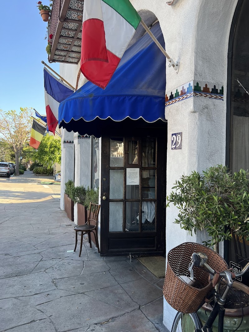 La Bicyclette Restaurant - European restaurant in 2 7th Ave