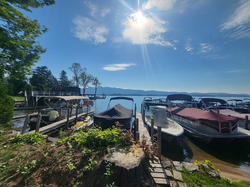 Brodie's Lakeside Marina, Boat Rentals & Lodging - Boat rental service in Lake George