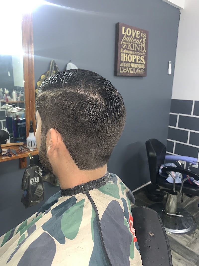 Desert barber shop - Barber shop in Callejon Lazaro Cardenas Nte. Local #10