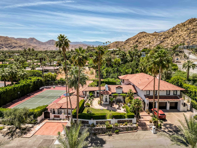 Palm Springs Vacation Rentals by Meredith - Property management company in Palm Springs