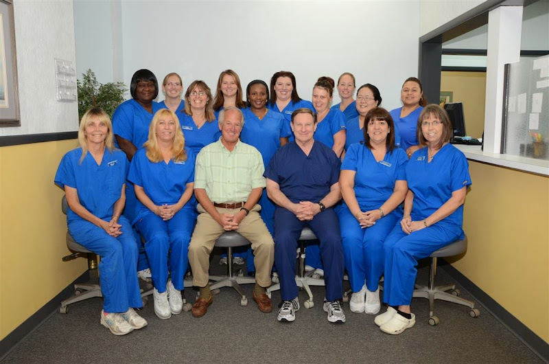 Florida Dental Centers of Bradenton - Dental implants periodontist in Bradenton
