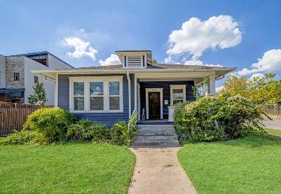 Real Estate Agent Ginger Varga photo