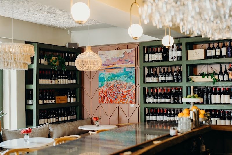 Wine Shop VI - Wine bar in #4A