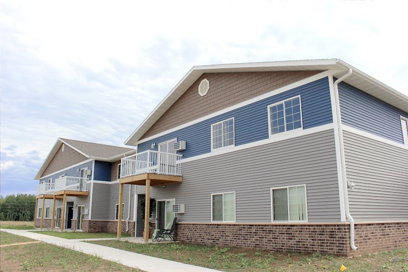 SCS Sturgeon Bay Estates - Apartment complex in Sturgeon Bay