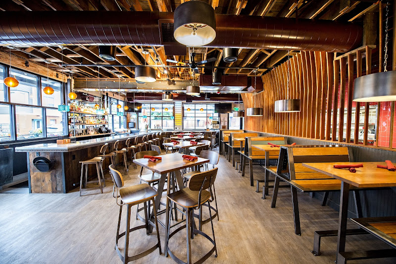 Acova - Eclectic restaurant in Denver