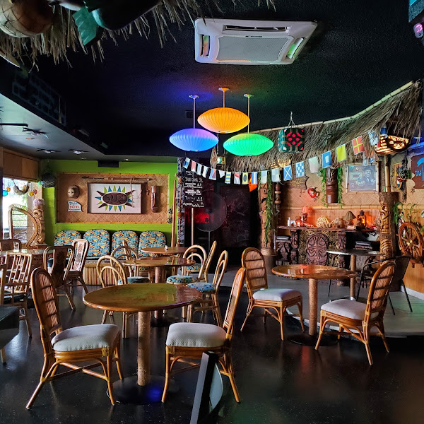 The Reef - Bar in 411 E Palm Canyon Dr