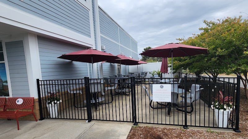 Off the Wall Tap House - Restaurant in Corolla