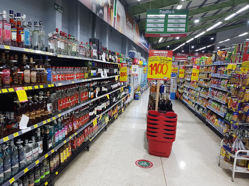 Mega Súper • La Fortuna - Supermarket in Provincia de Alajuela
