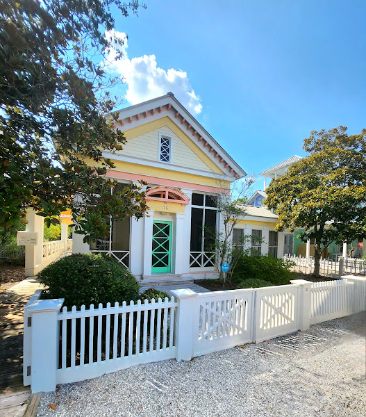 Truman Show House - Tourist attraction in Santa Rosa Beach