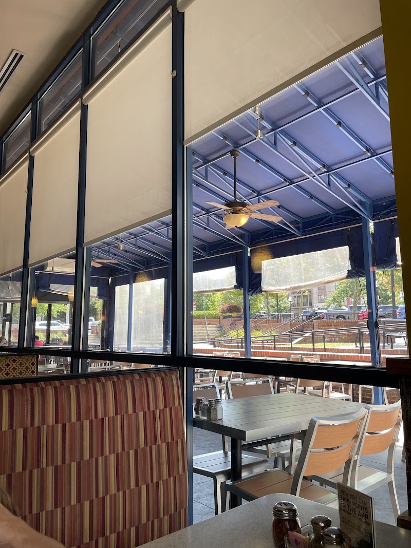 Brixx Wood Fired Pizza + Craft Bar - Pizza restaurant in Asheville