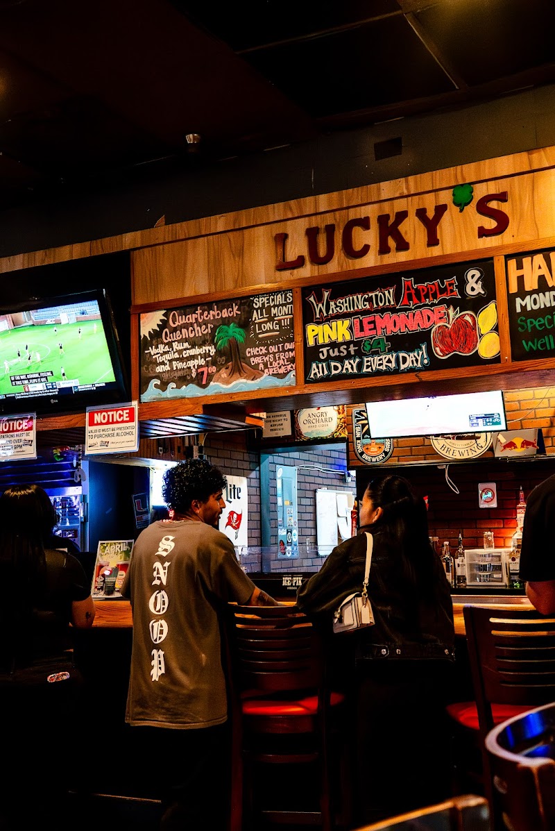 Lucky's Sports Bar