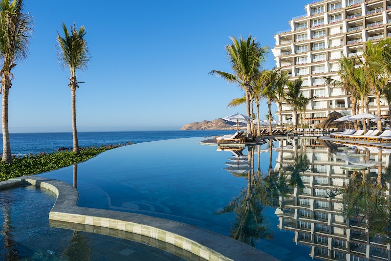 Grand Velas - Resort hotel in Tourist Corridor