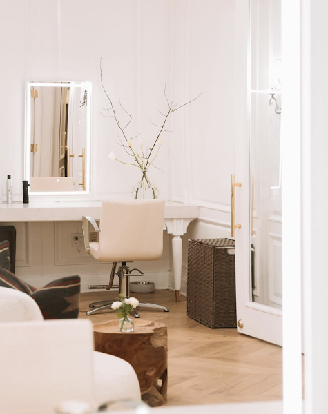 Suite Reyad Salon at The St. Regis Aspen Resort - Hair salon in Aspen