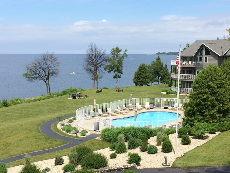 Bay Shore Inn - Indoor lodging in Sturgeon Bay