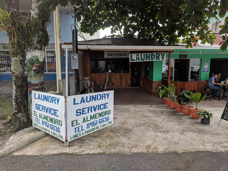 Lavandería El Almendro - Laundry in Alajuela Province