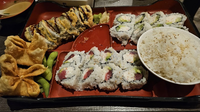 MoMo Sushi & Grill photo