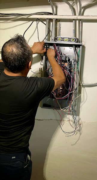 Sapphire Electric - Electrician in Chicago