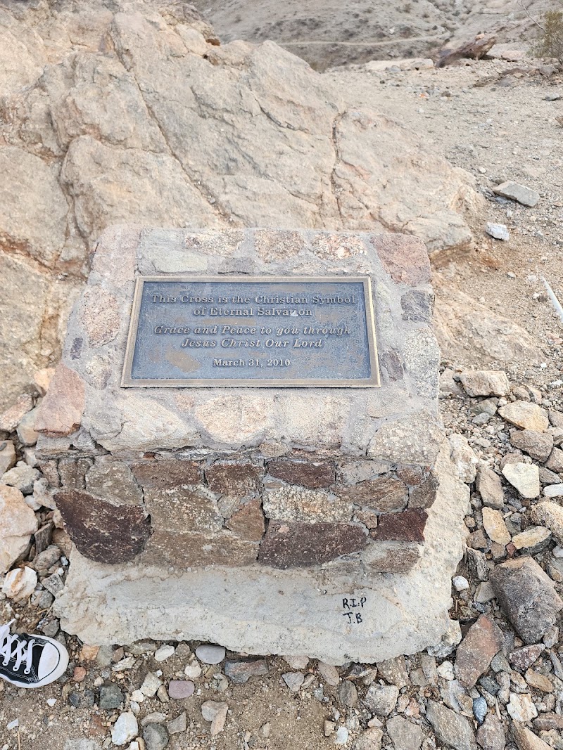 Palm Desert Cross Hiking Trail photo