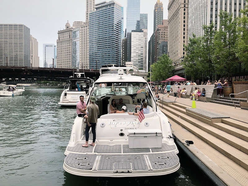 Chicago Luxury Yachts