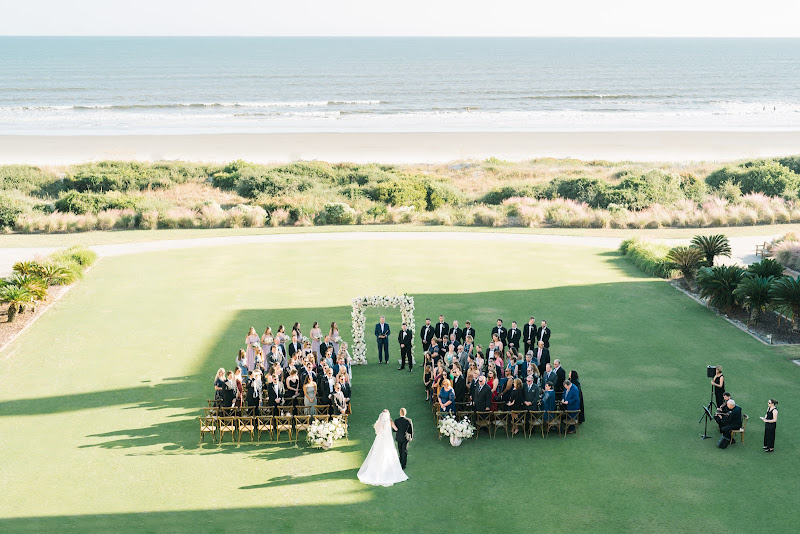 Aaron and Jillian Photography - Wedding photographer in Charleston