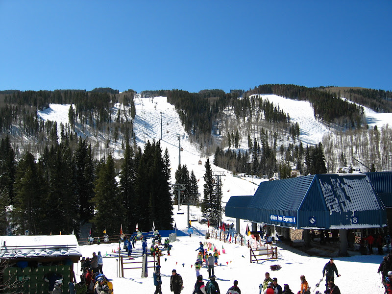 Eagle Bahn Gondola - Gondola lift station in Vail
