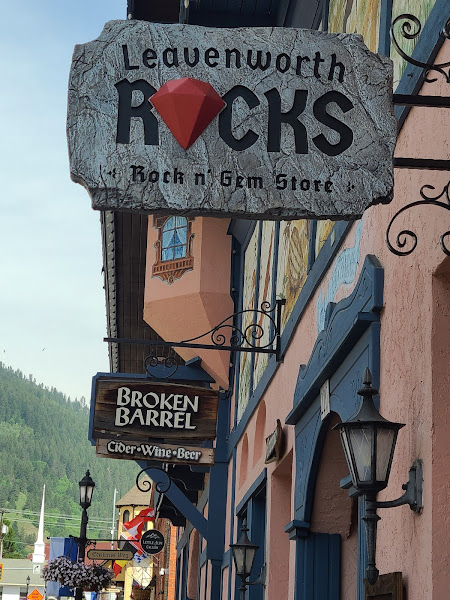 Leavenworth Rocks! - Rock shop in Leavenworth