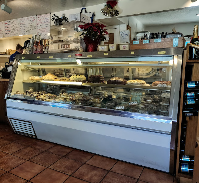 Harry's Gourmet Deli And Bakery - Bakery in Longboat Key
