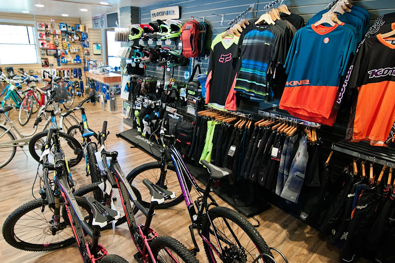 Arlberg Sports Haus - Sporting goods store in Leavenworth