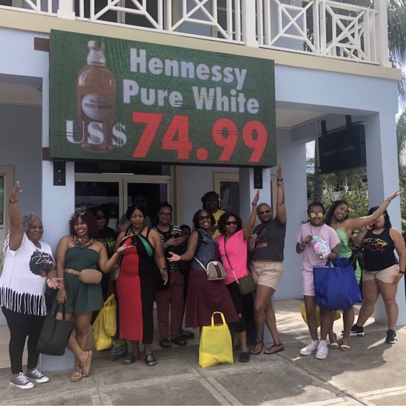 Green Apples Gift, Liquor & Cigar Store