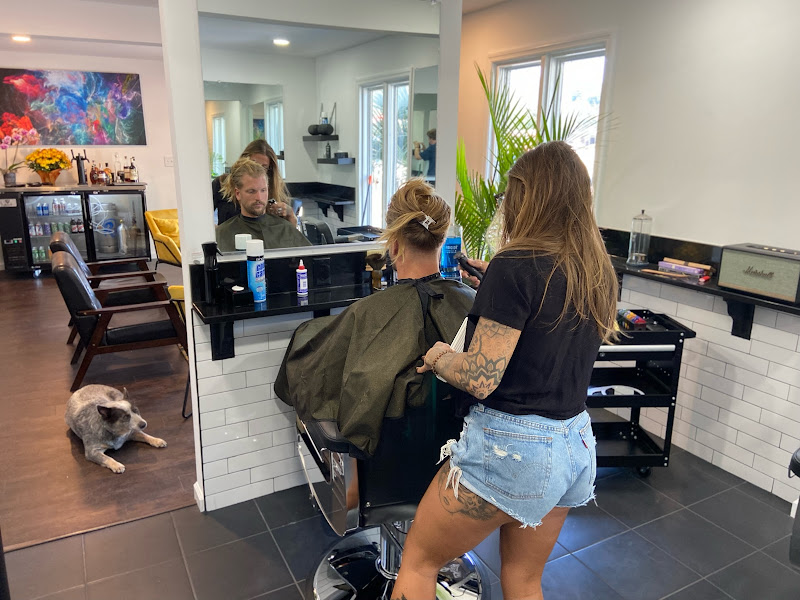 The Local Shoppe - Men's Haircuts and Lounge - Barber shop in Charleston