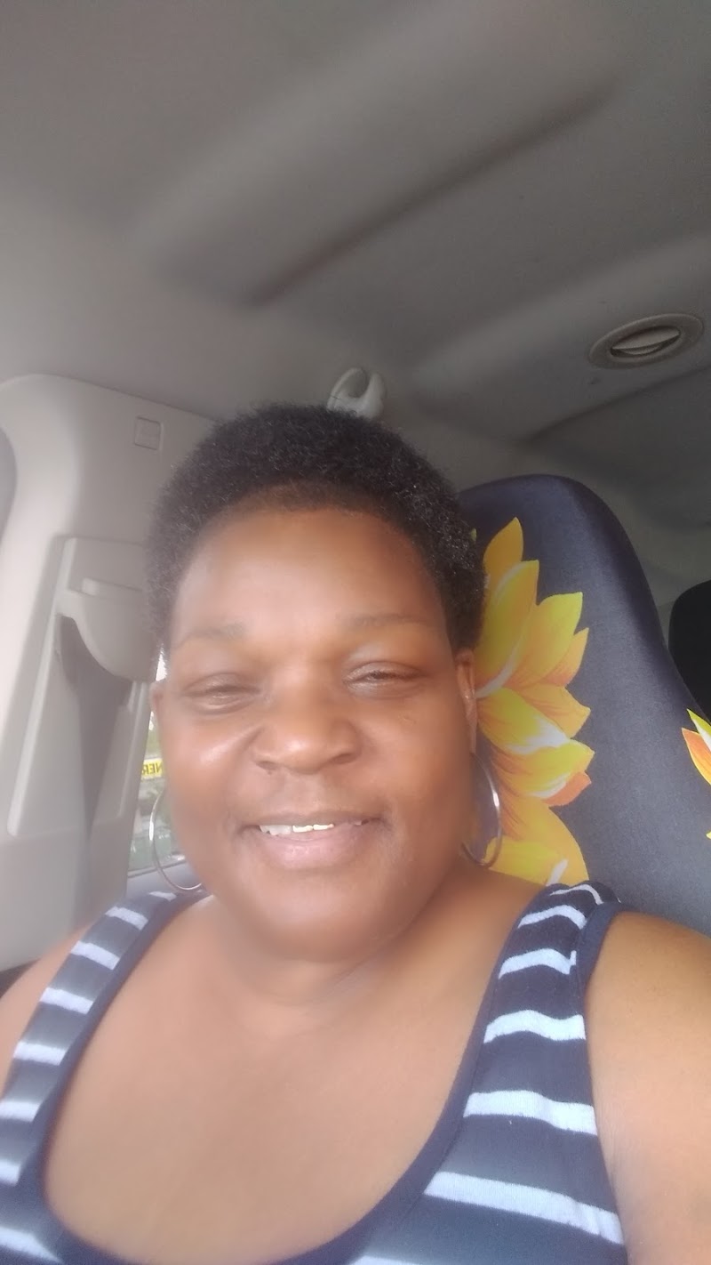 Headliners Barbershop photo