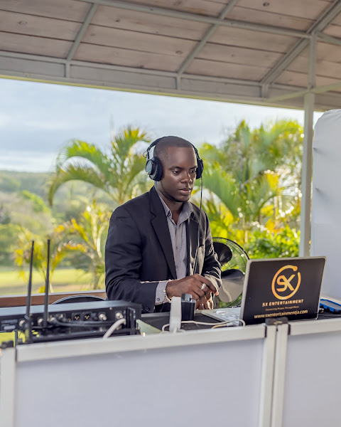 SX ENTERTAINMENT - JAMAICA DESTINATION WEDDING DJ