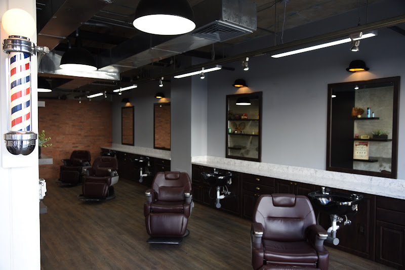 Men's Grooming Salon SKY - Barber shop in 665 Halekauwila St ste c 103