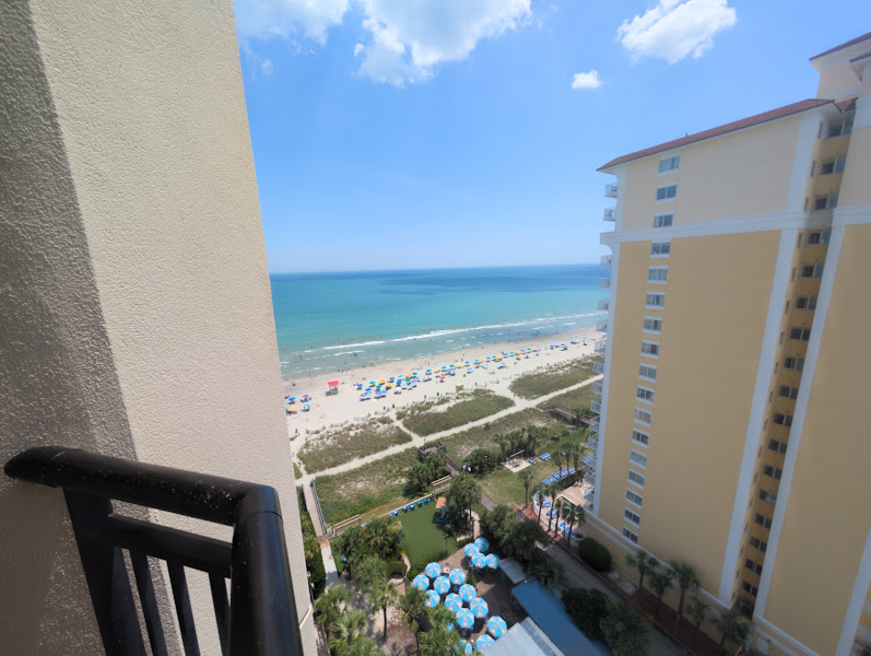 Breakers Resort - Hotel in Myrtle Beach