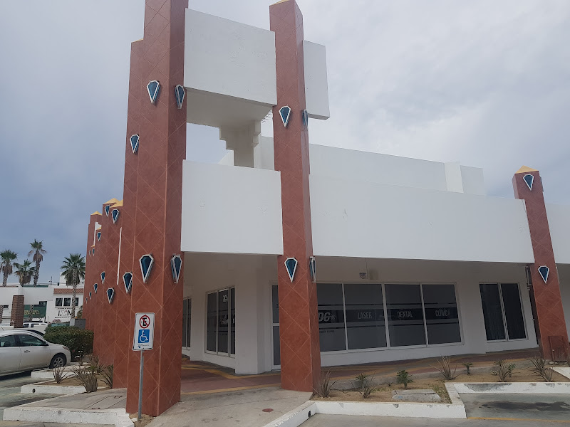 Odontología en Cabo - Laser Dental Clinic - Dentist in Blvd. Lázaro Cárdenas s/n-local L-7