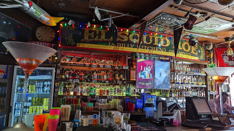 El Squid Roe - Cabo Bar & Restaurant - Bar in Downtown