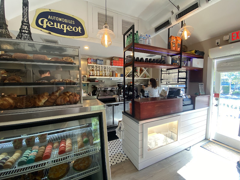 Frenchie's Cafe