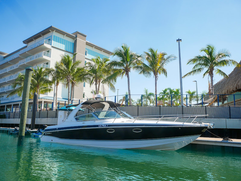 ULTRA-YACHT - Marine Lifestyle Store - Boat tour agency in Longboat Key