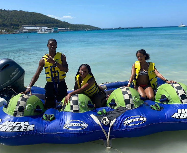 Tonys Watersports And Taxi