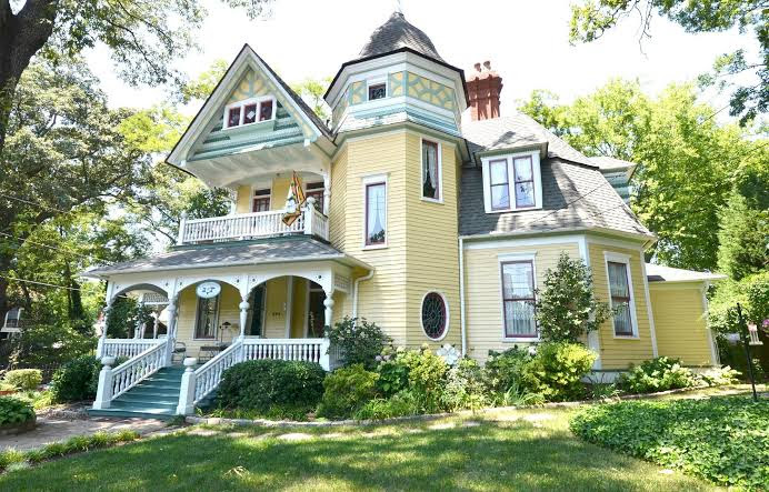 Sugar Magnolia Bed & Breakfast
